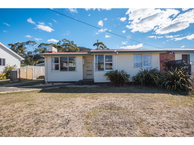 64 Arunta Crescent, Chigwell TAS 7011