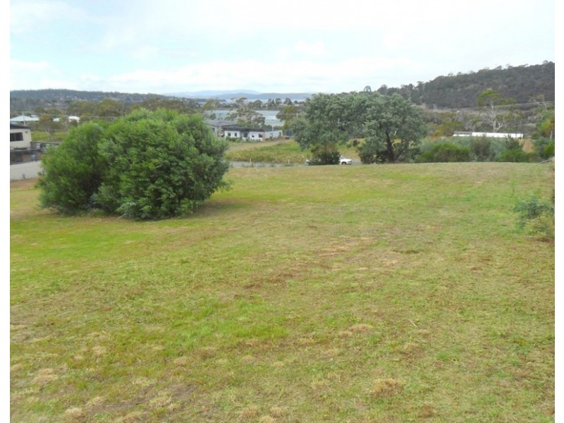32 Riviera Drive, Carlton TAS 7173