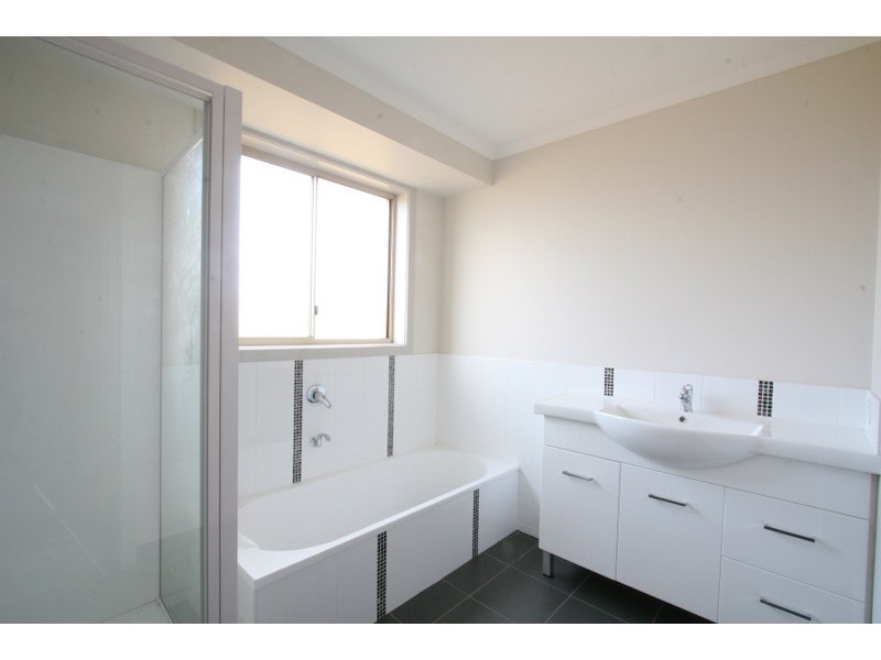 2/16 Dollery Court, Brighton TAS 7030