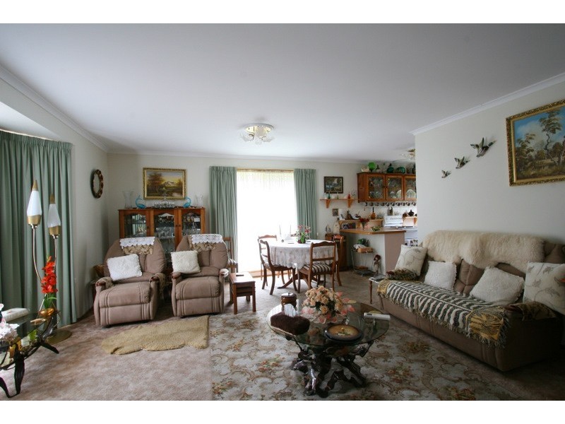 2/147 Pitcairn Street, Montrose TAS 7010