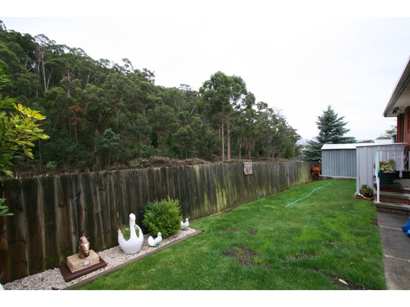 2/147 Pitcairn Street, Montrose TAS 7010