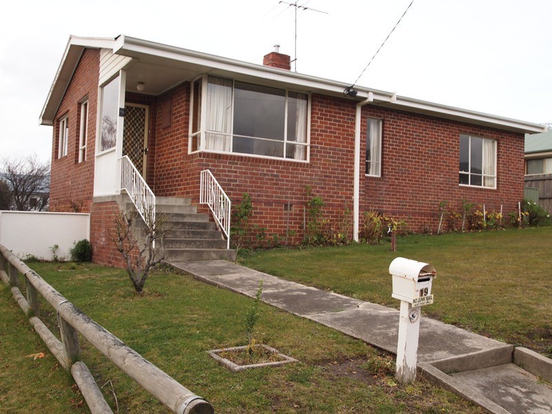19 Moondah Drive, Berriedale TAS 7011