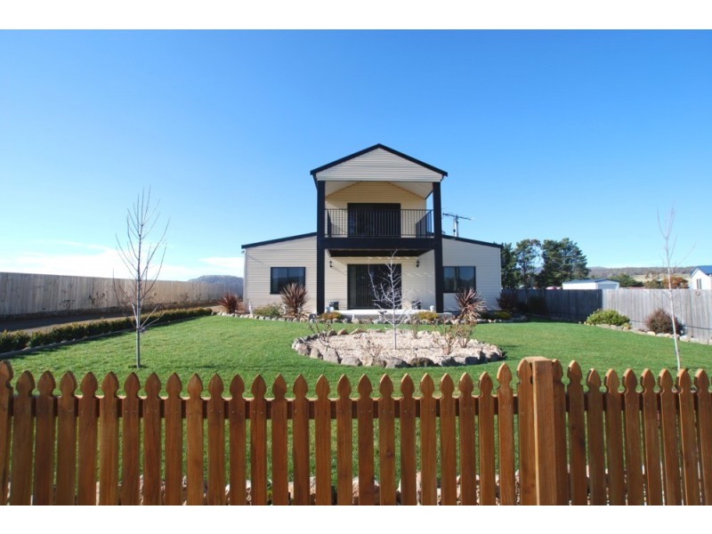 18 George Street, Bothwell TAS 7030