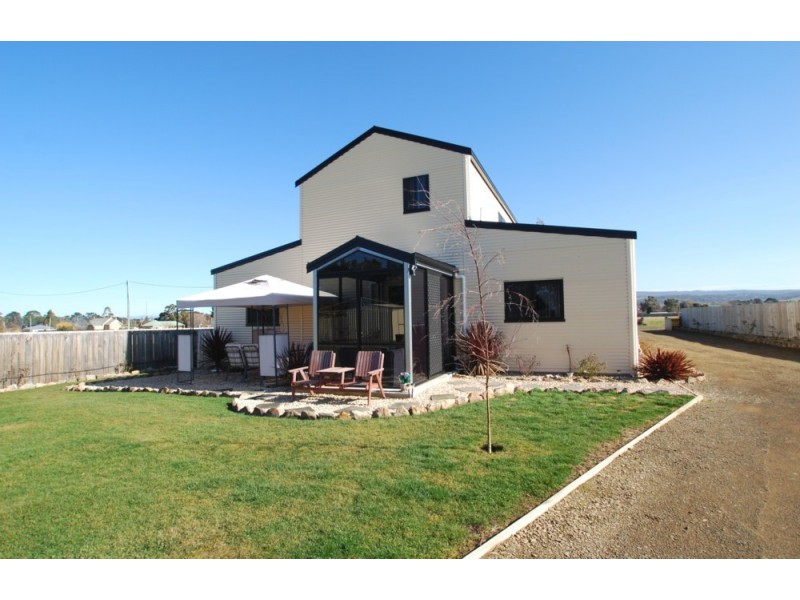 18 George Street, Bothwell TAS 7030