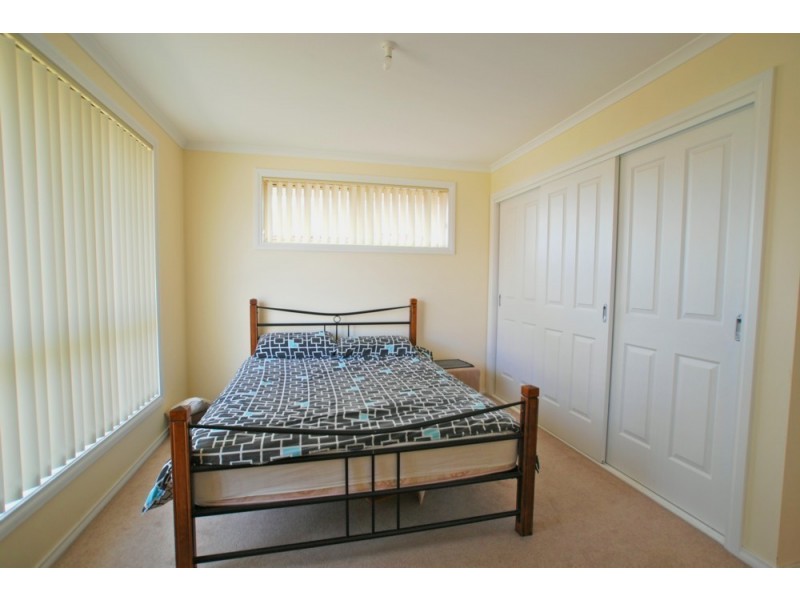 2/9 Lucas Place, Brighton TAS 7030