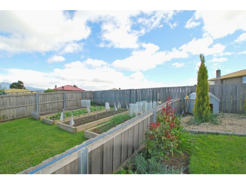 24 Calvert Crescent, Gagebrook TAS 7030