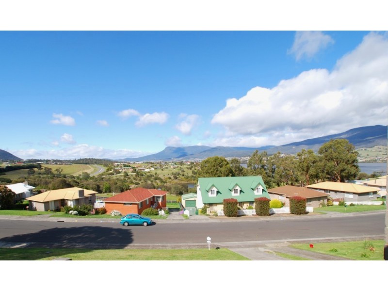 24 Calvert Crescent, Gagebrook TAS 7030