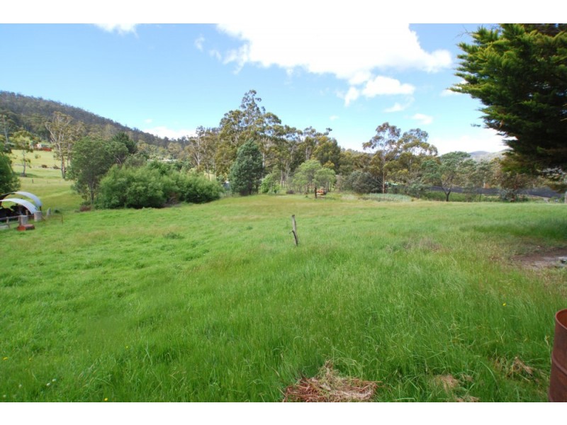 90 Millers Road, Lachlan TAS 7140