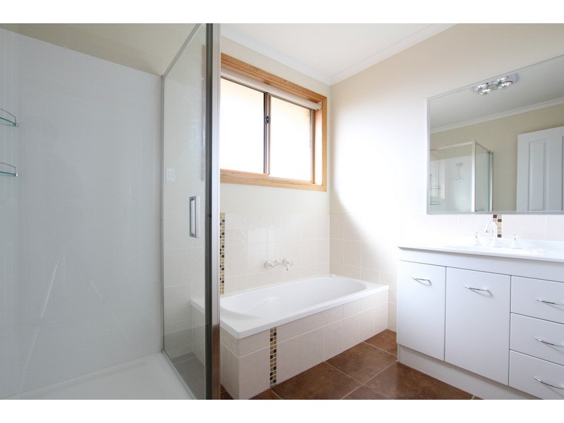 2/46 Seymour Street, Brighton TAS 7030