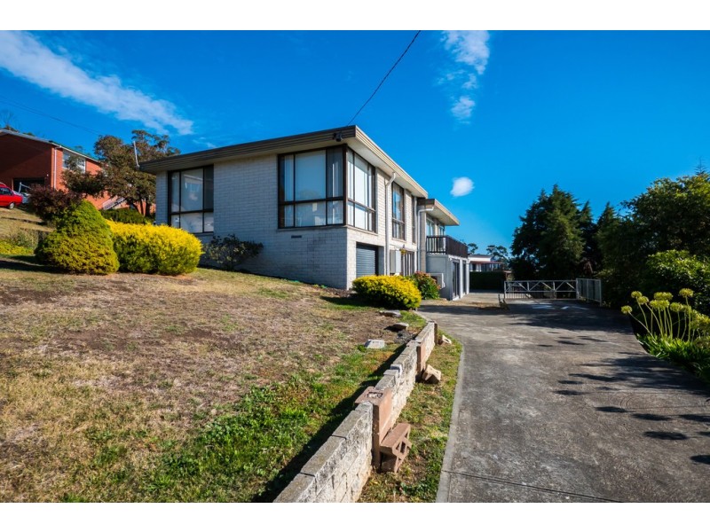 2 Botany Place, Austins Ferry TAS 7011