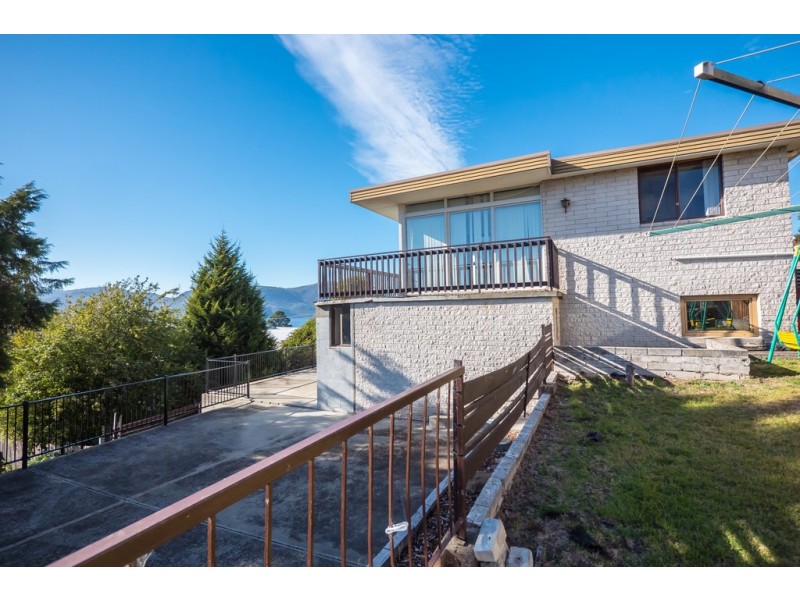 2 Botany Place, Austins Ferry TAS 7011