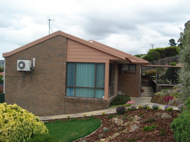 4 Bunderberg Court, Glenorchy TAS 7010