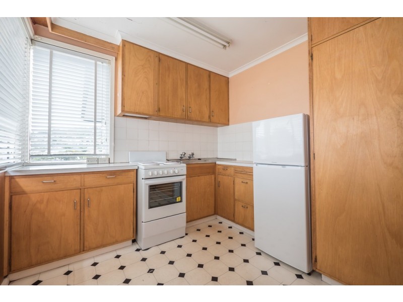 10/10 Ballawinnie Road, Lindisfarne TAS 7015