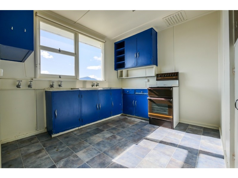 15 Pekurn Crescent, Berriedale TAS 7011