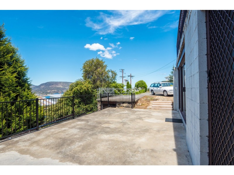 2A Botany Place, Austins Ferry TAS 7011