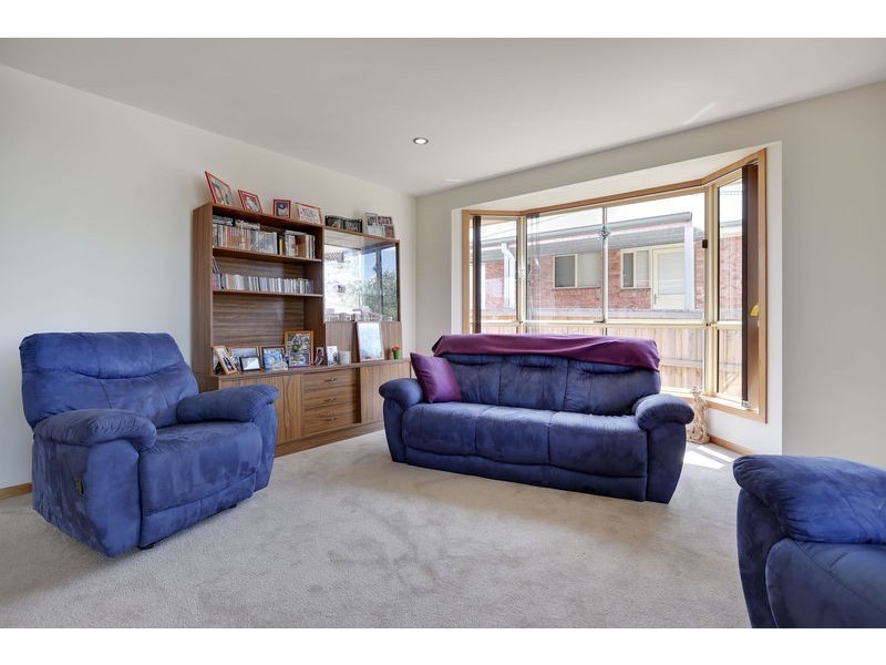 2/9 Henry Place, Brighton TAS 7030