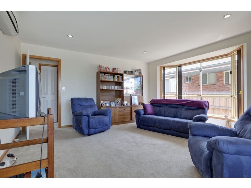 2/9 Henry Place, Brighton TAS 7030