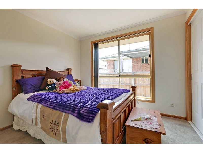 2/9 Henry Place, Brighton TAS 7030