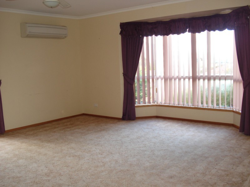 12 Rosana Court, Claremont TAS 7011