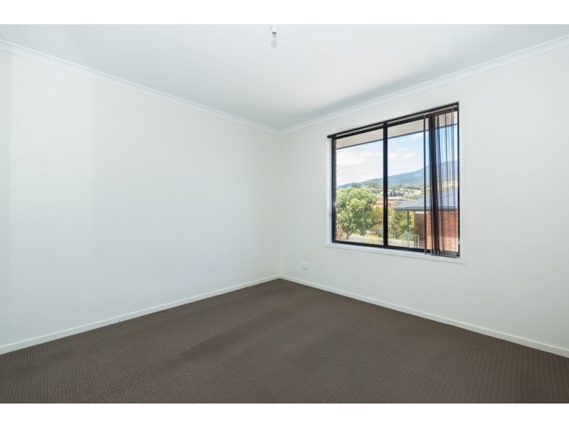 2/303 Main Road, Austins Ferry TAS 7011