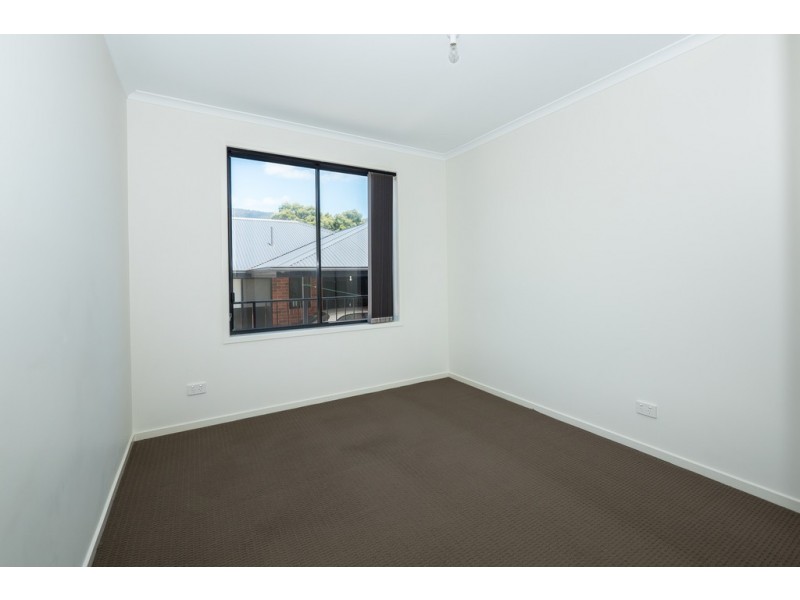 2/303 Main Road, Austins Ferry TAS 7011