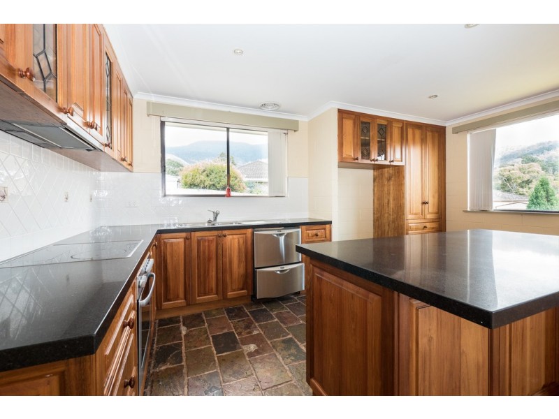 11 Hanlon Street, Claremont TAS 7011