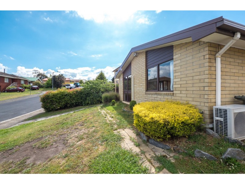11 Hanlon Street, Claremont TAS 7011