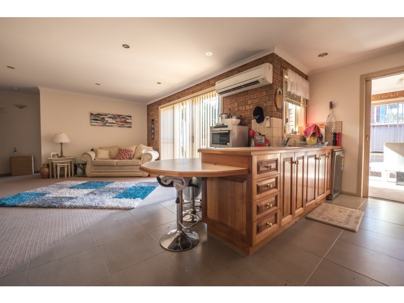 14 Clives Avenue, Old Beach TAS 7017