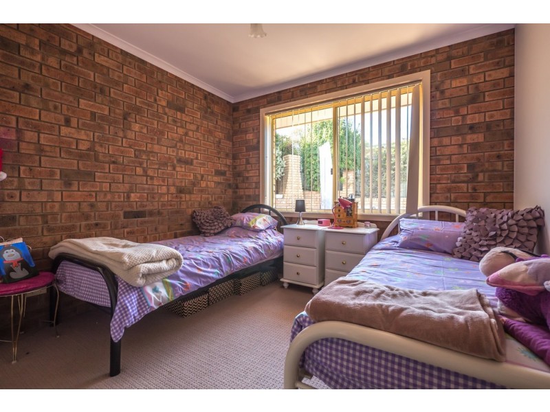 14 Clives Avenue, Old Beach TAS 7017