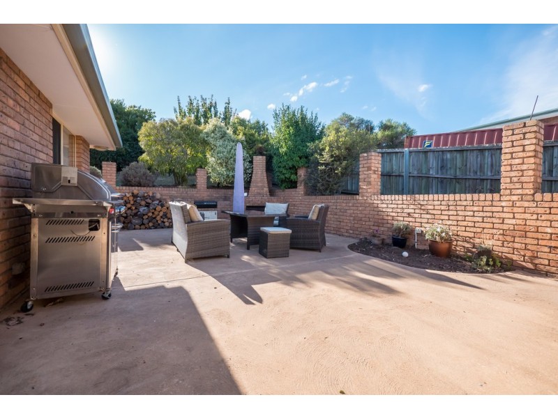 14 Clives Avenue, Old Beach TAS 7017