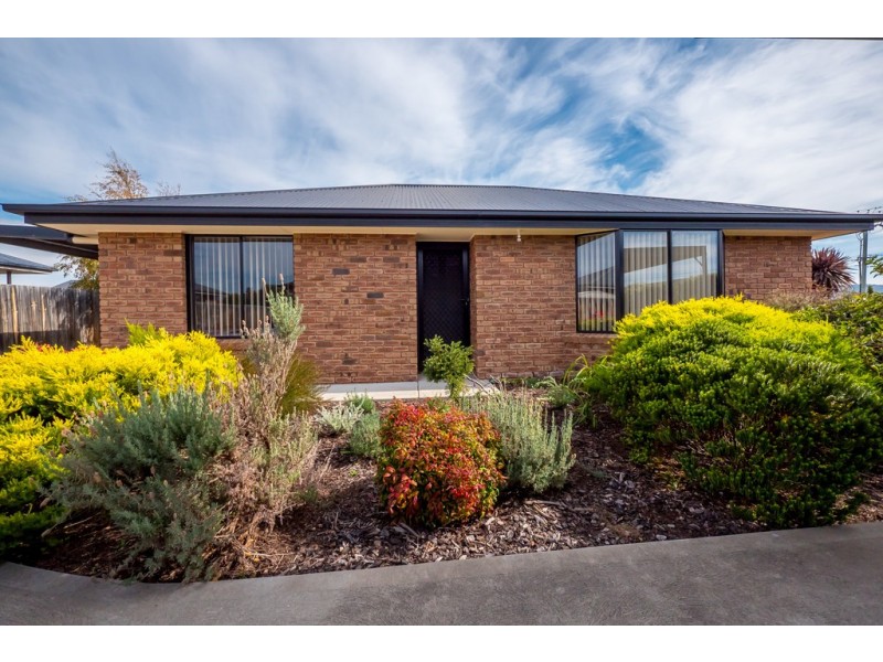 2/2 Roslyn Court, Brighton TAS 7030