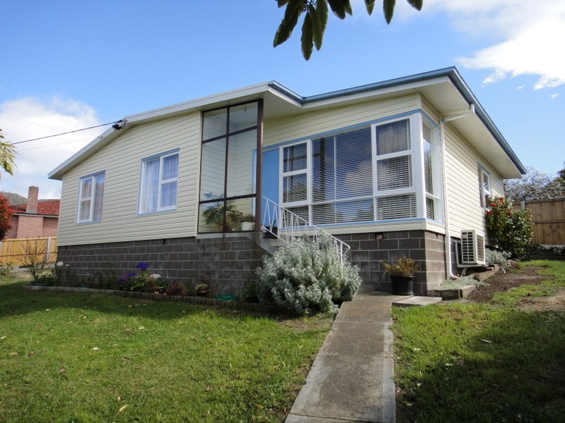 2 Storey Place, Montrose TAS 7010