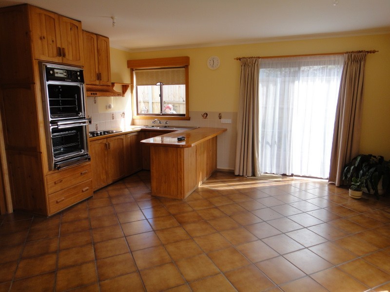 2 Storey Place, Montrose TAS 7010