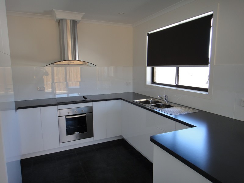 2/19 Alice Place, Brighton TAS 7030