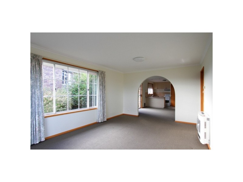 3/135 Malunna Road, Lindisfarne TAS 7015