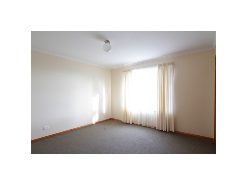 3/135 Malunna Road, Lindisfarne TAS 7015