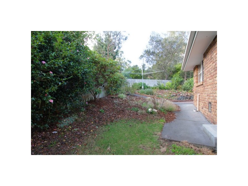 3/135 Malunna Road, Lindisfarne TAS 7015