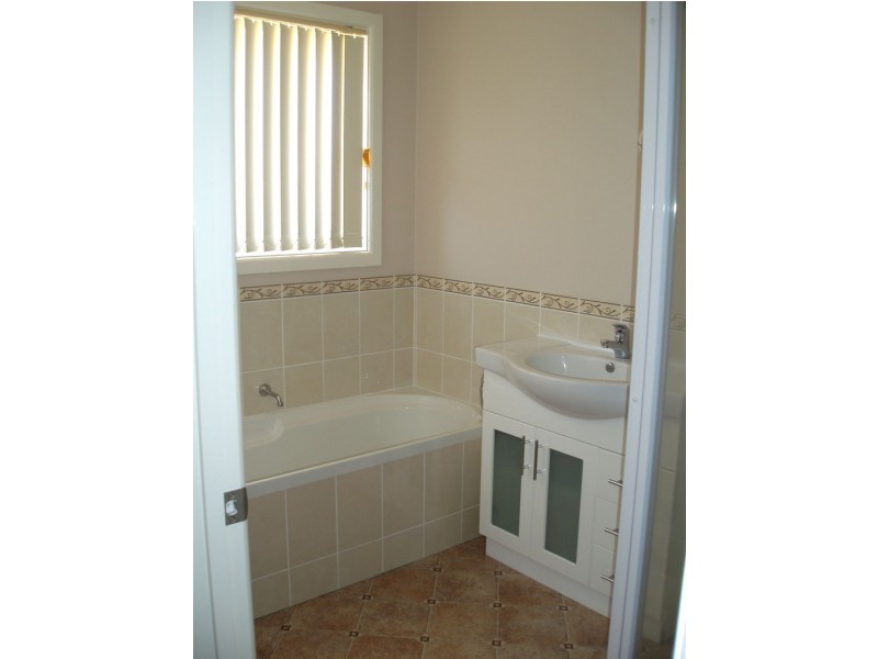 2/158 Tolosa Street, Glenorchy TAS 7010