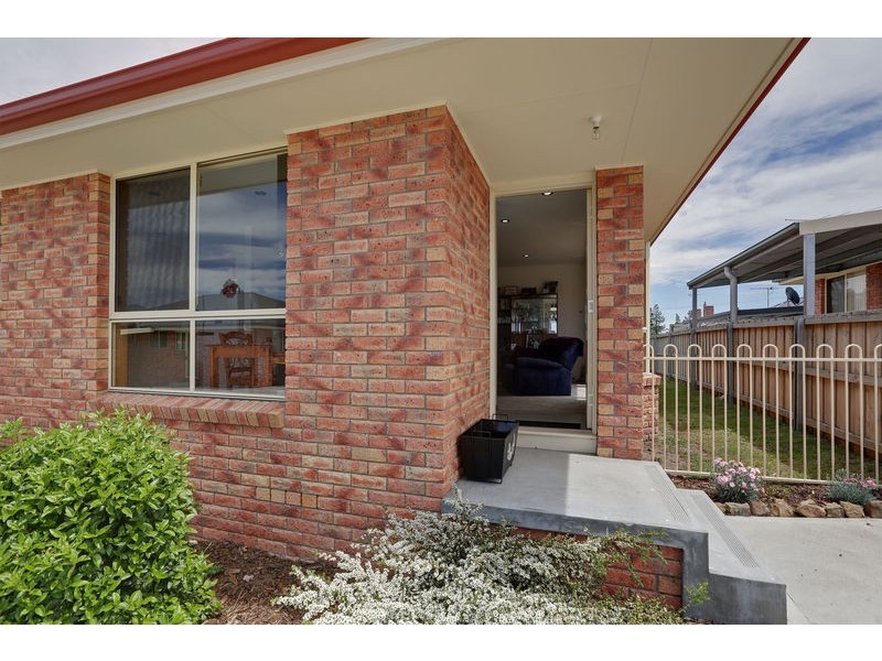 4/9 Henry Place, Brighton TAS 7030