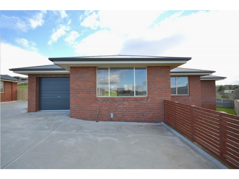1 and 2, 9 Joseph Link, Brighton TAS 7030