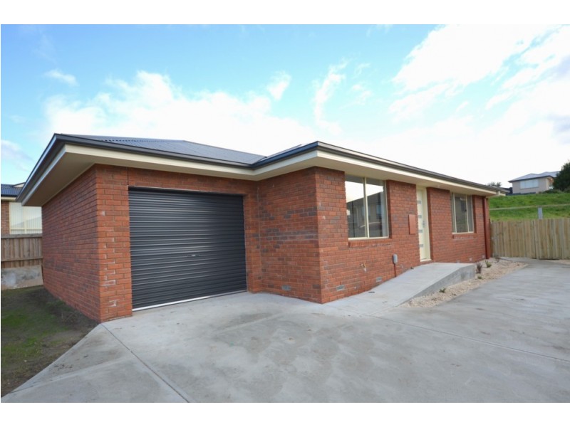 1 and 2, 9 Joseph Link, Brighton TAS 7030