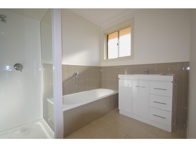 1 and 2, 9 Joseph Link, Brighton TAS 7030