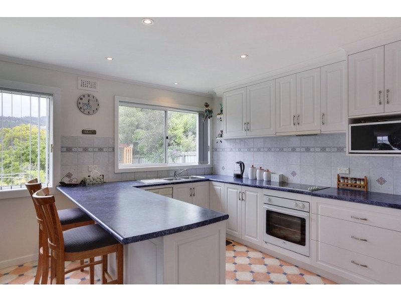 27 Leighland Road, Claremont TAS 7011