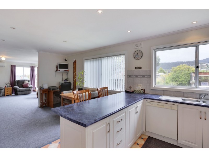 27 Leighland Road, Claremont TAS 7011