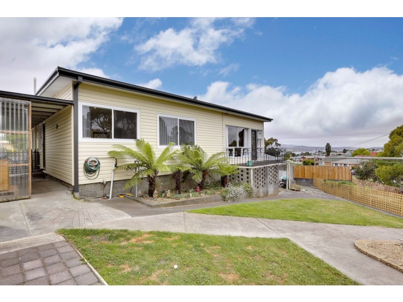 27 Leighland Road, Claremont TAS 7011