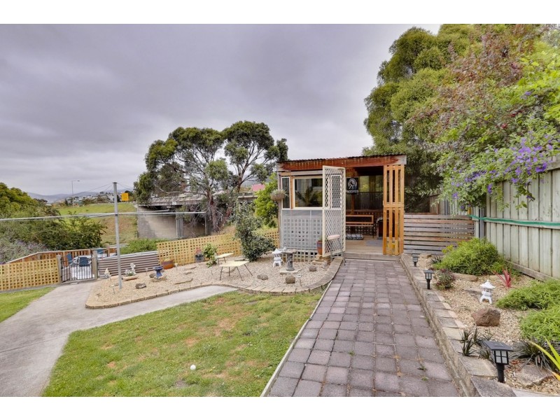27 Leighland Road, Claremont TAS 7011