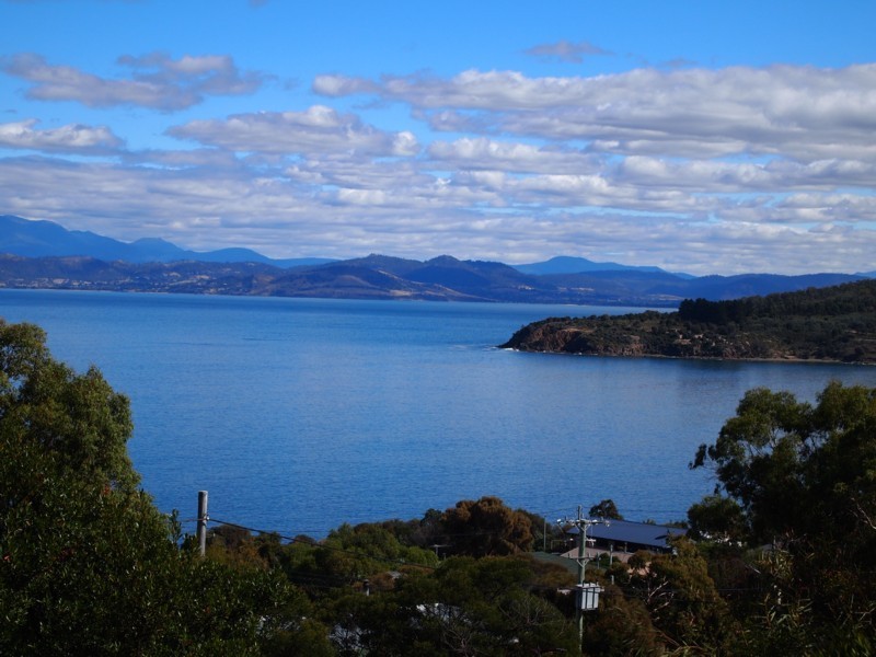 6 Ash Street, Primrose Sands TAS 7173