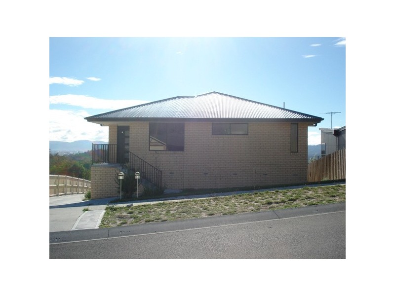 9/1a Travers Court, Claremont TAS 7011