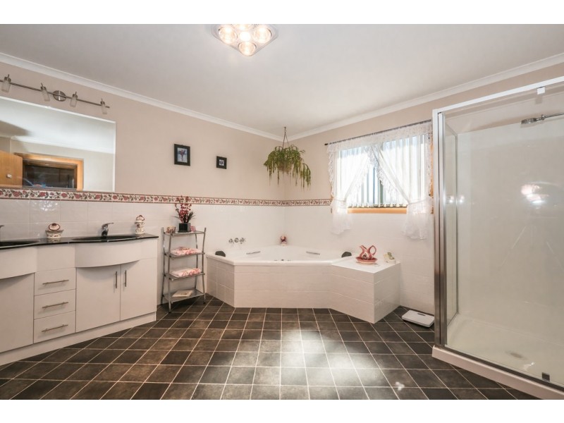 18 George Street, Bothwell TAS 7030