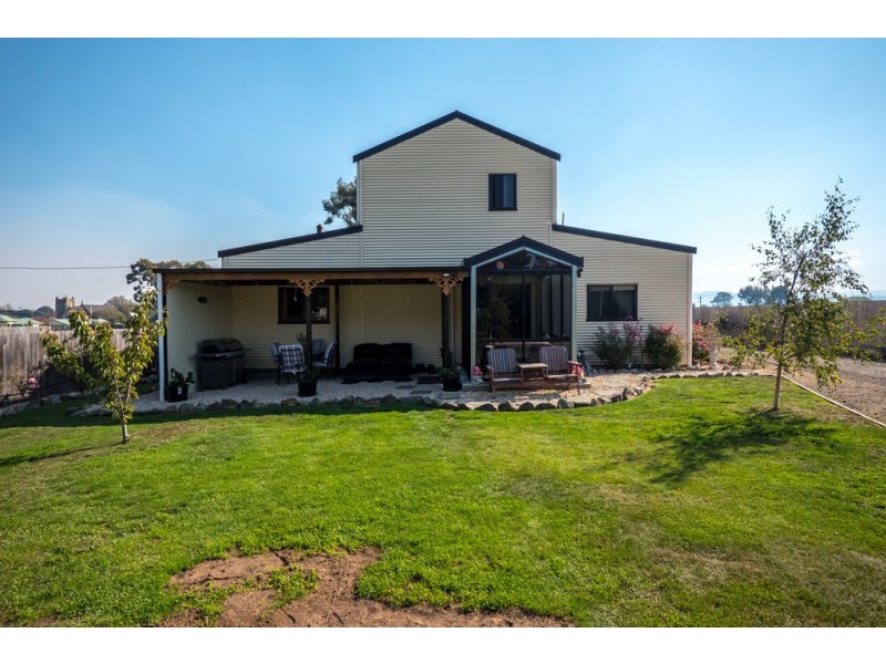 18 George Street, Bothwell TAS 7030